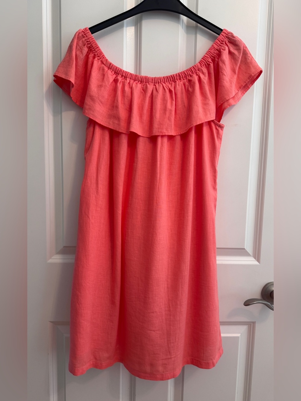 New with tags Tommy Bahama Angel Falls Ruffle Dress